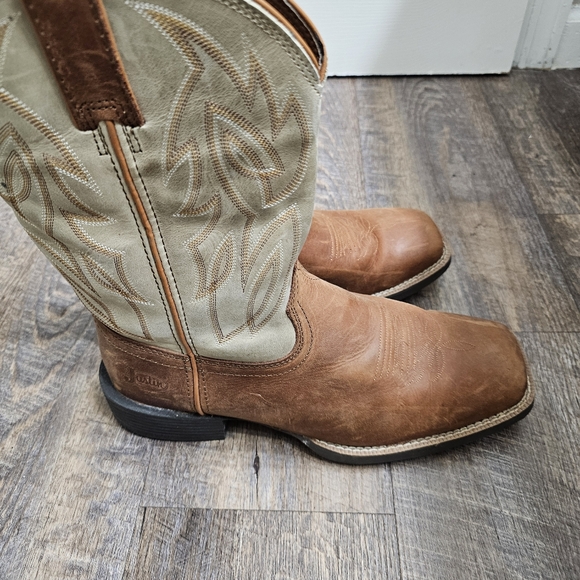 Justin Cowboy Boots - Picture 1 of 5